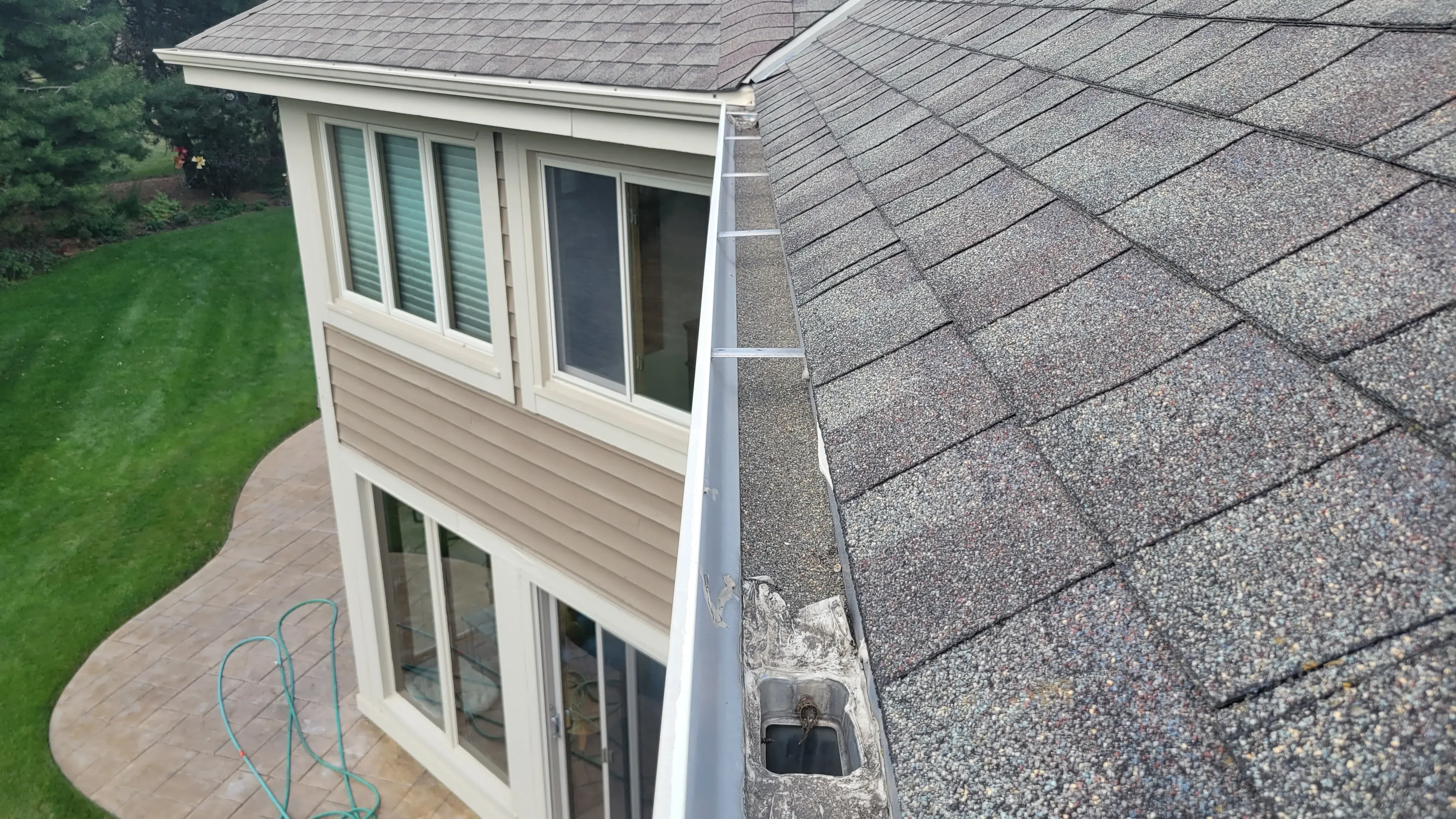 Gutter cleaning in Franklin WI