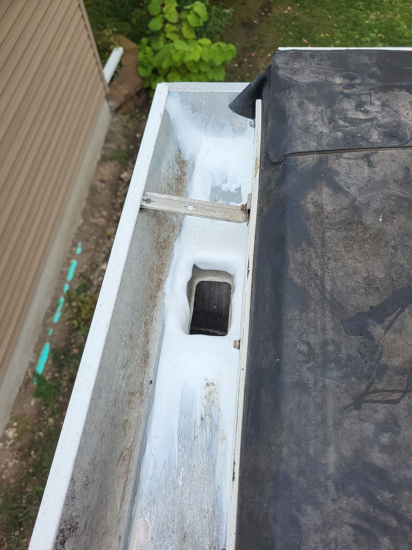 Gutter joint reseal